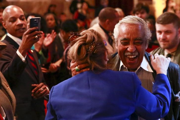 © Reuters. Congressman Charles Rangel laughs after arriving at a campaign rally for U.S. Democratic presidential candidate Hillary Clinton at the Apollo Theater in Harlem, New York