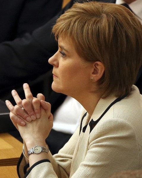 © Reuters. Sturgeon quiere negociar la permanencia de Escocia en la UE