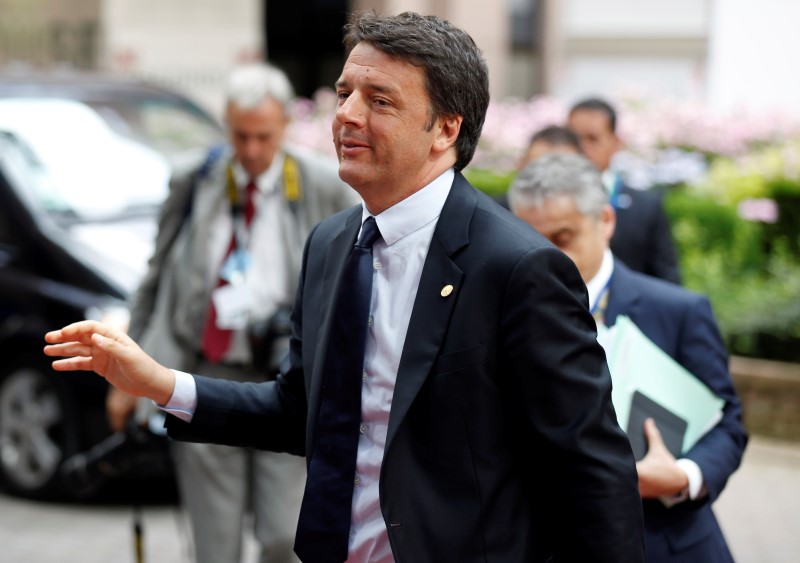 © Reuters. Italian PM Renzi arrives at the EU Summit in Brussels