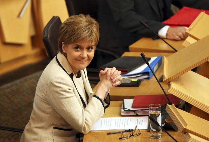 © Reuters. Premiê Nicola Sturgeon no Parlamento escocês em Edinburgo