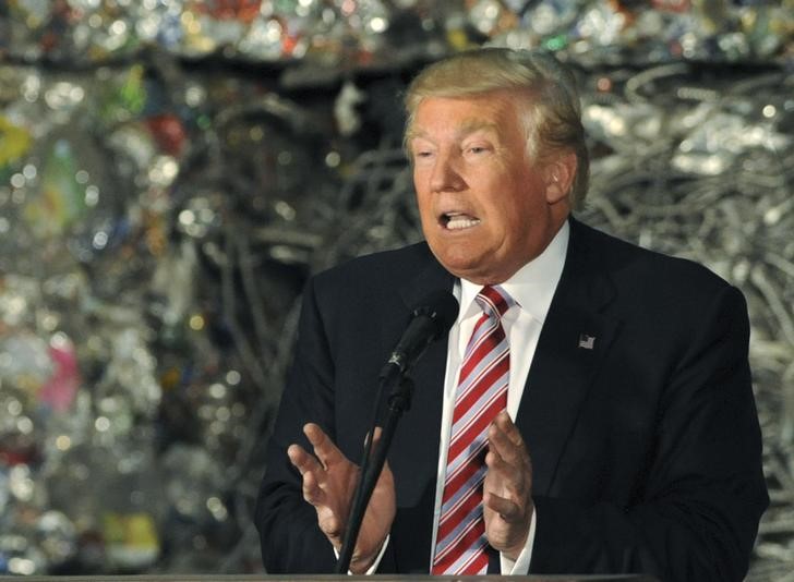 © Reuters. Candidato republicano à Presidência dos Estados Unidos, Donald Trump, discursa em Monessen, na Pensilvânia