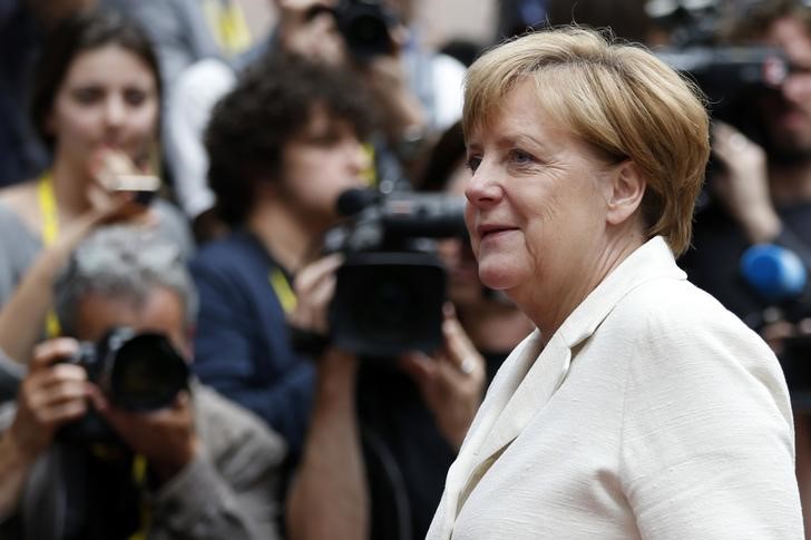 © Reuters. Chanceler alemã, Angela Merkel, chega à Cúpula da UE, em Bruxelas, Bélgica