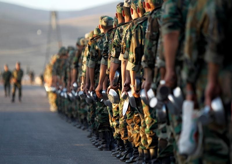 © Reuters. Rebeldes sirios avanzan en ofensiva contra EI en frontera con Irak