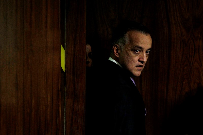 © Reuters. Carlos Augusto de Almeida Ramos, o Carlinhos Cachoeira, durante depoimento no Congresso em 2012