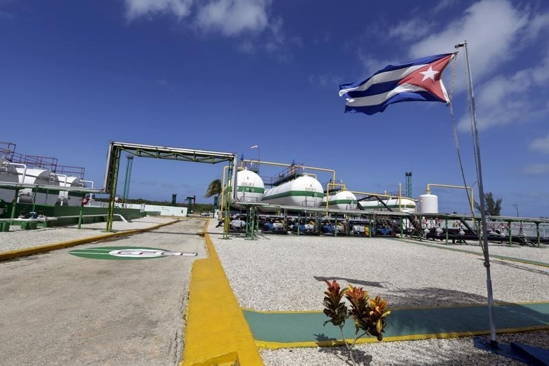 © Reuters. Cuba planea recortes en consumo de combustible y electricidad