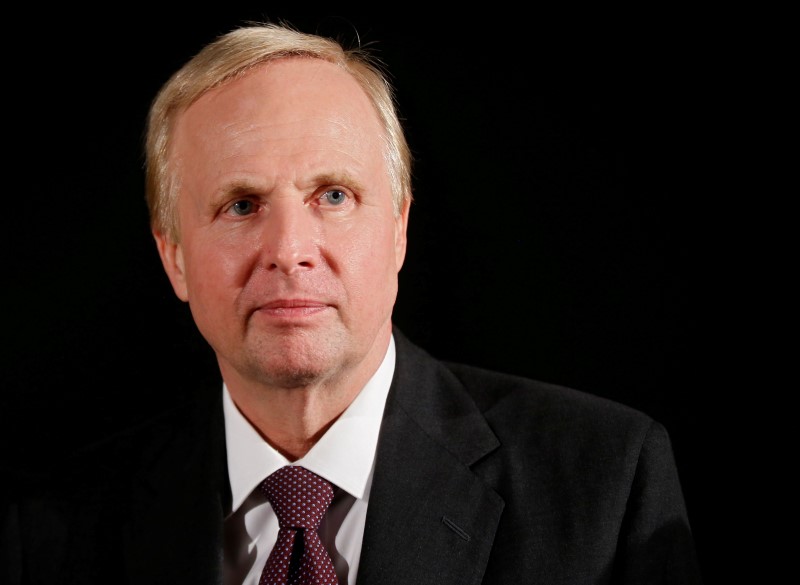 © Reuters. Bob Dudley, Group Chief Executive of BP, attends the Oil and Gas Climate Initiative summit in Paris