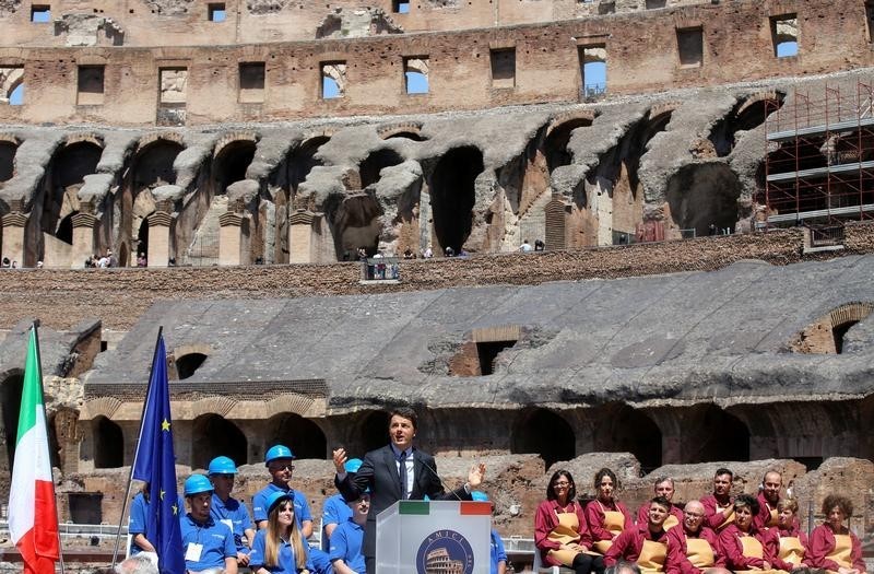© Reuters. روما تتباهى بمبنى الكولوسيوم بعد تجديده