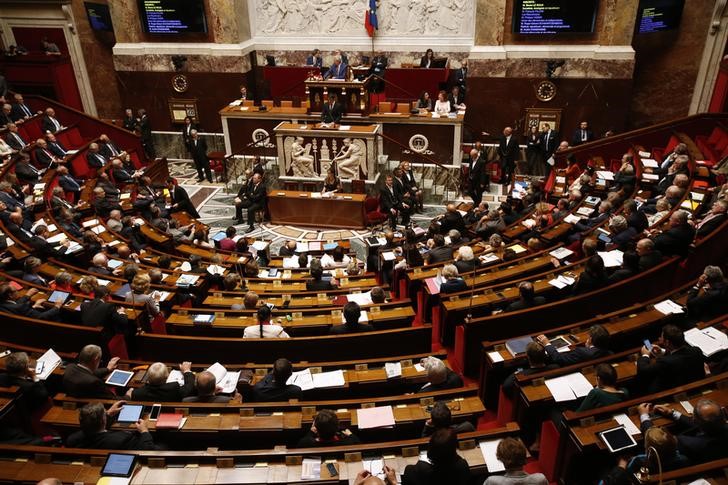 © Reuters. LA LOI TRAVAIL DE NOUVEAU DEVANT LES DÉPUTÉS