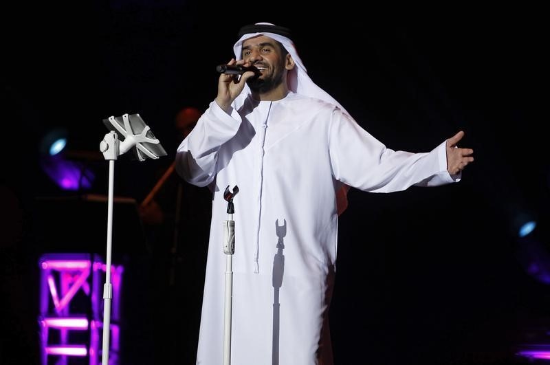 © Reuters. حسين الجسمي أول مطرب إماراتي وعربي يغني في دبي أوبرا