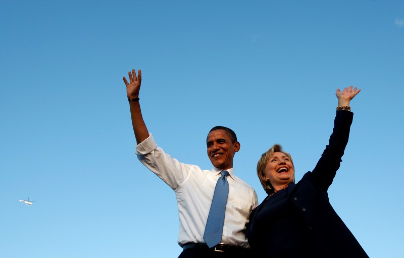 © Reuters. Presidente dos EUA, Barack Obama, e provável candidata democrata, Hillary Clinton, durante evento em Orlando