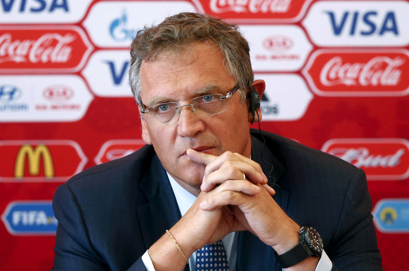 © Reuters. FIFA secretary general Valcke attends a news conference during his visit to Samara