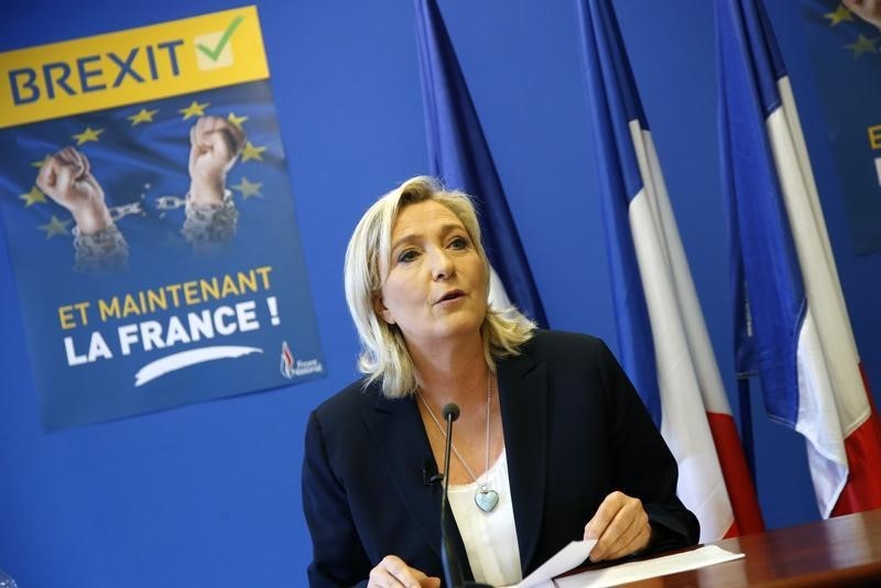 © Reuters. MARINE LE PEN PRÔNE PLUS QUE JAMAIS UN "FREXIT"