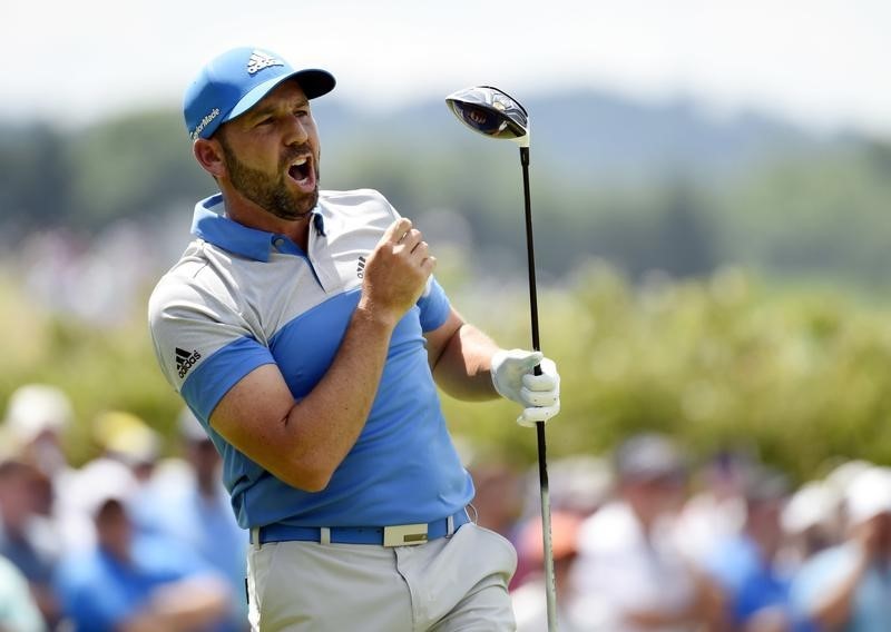 © Reuters. El golfista Sergio García competirá en los Juegos de Río a pesar del Zika