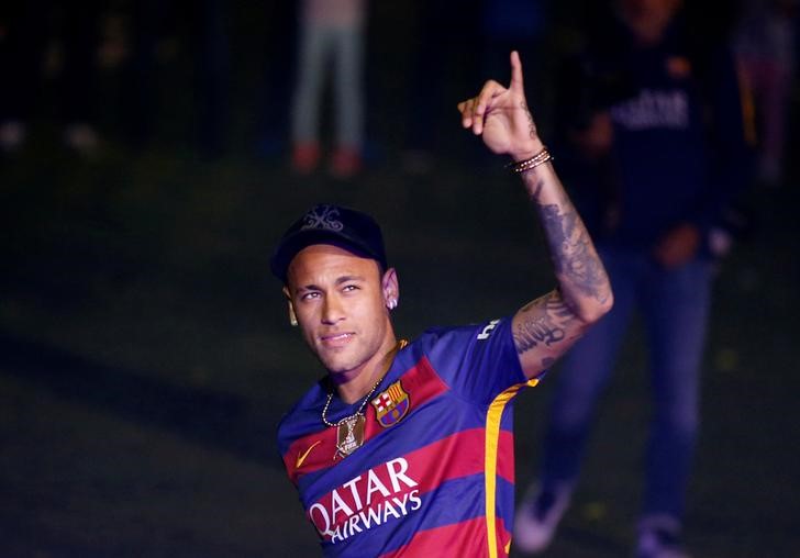 © Reuters. La Audiencia Nacional archiva la causa por el fichaje de Neymar