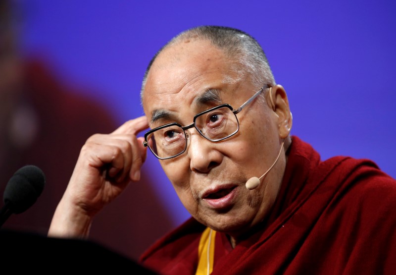 © Reuters. LE DALAÏ LAMA EN FRANCE MI-SEPTEMBRE