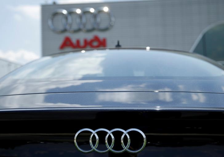 © Reuters. A new Audi A7 sedan is seen on a dealer's lot in Silver Spring