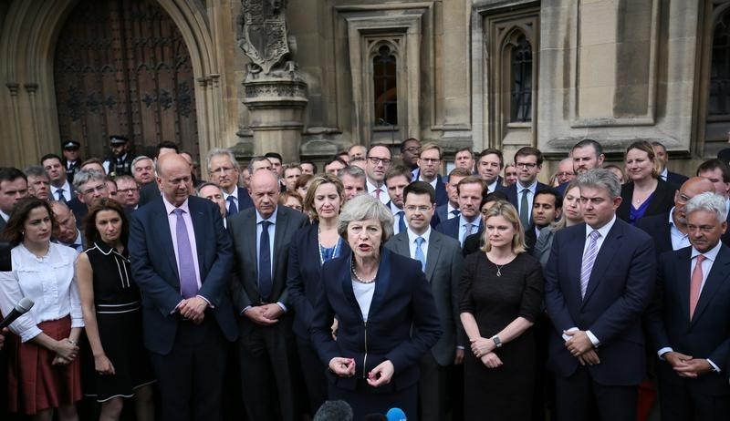 © Reuters. Theresa May sumirá el miércoles como primera ministra de Reino Unido