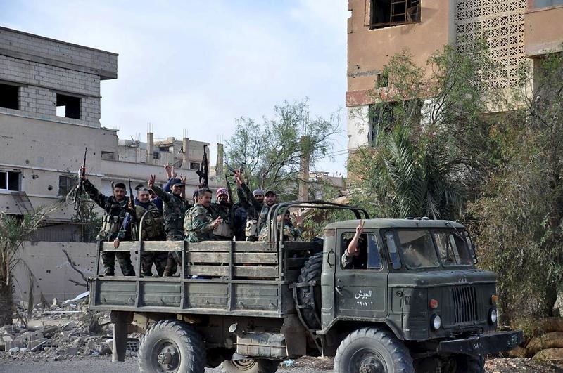© Reuters. وسائل إعلام: الجيش السوري يمدد وقف إطلاق النار في البلاد 72 ساعة