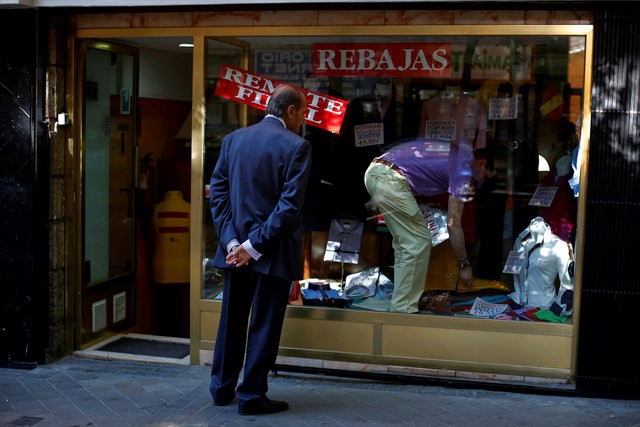 © Reuters. Funcas sube al 3% su previsión de crecimiento para España en 2016