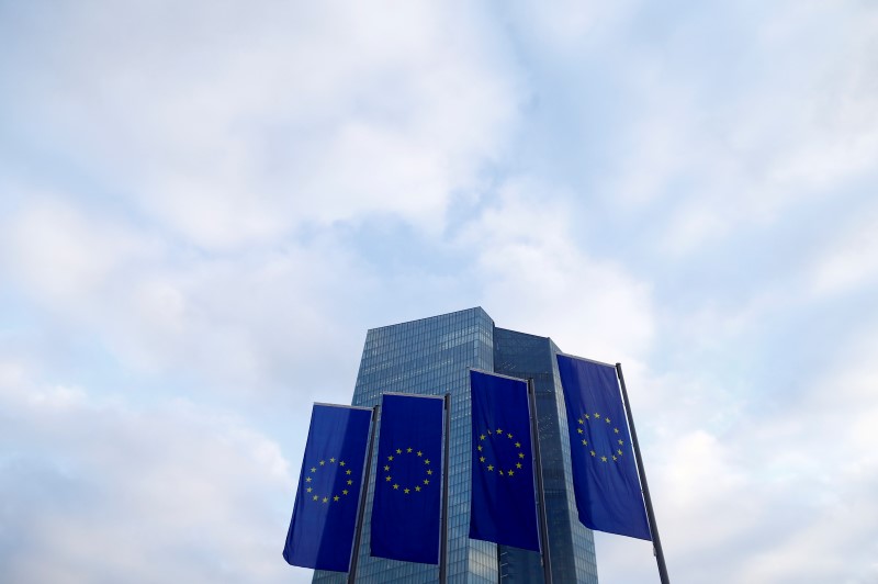 © Reuters. Apelación de bancos españoles al BCE se mantiene en junio en 127.000 mlns euros