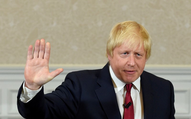 © Reuters. Vote Leave campaign leader, Boris Johnson, delivers a speech in London