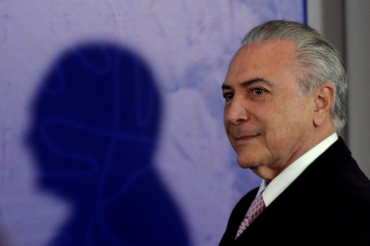 © Reuters. Presidente interino, Michel Temer, durante encontro em Brasília