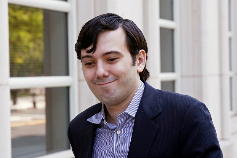 © Reuters. Martin Shkreli, former chief executive officer of Turing Pharmaceuticals and KaloBios Pharmaceuticals Inc, arrives at a U.S. Federal Court in New York