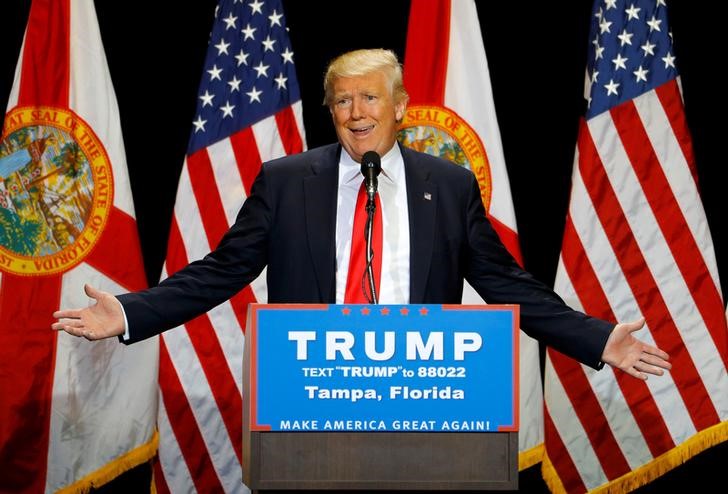 © Reuters. Trump durante evento de campanha em Tampa