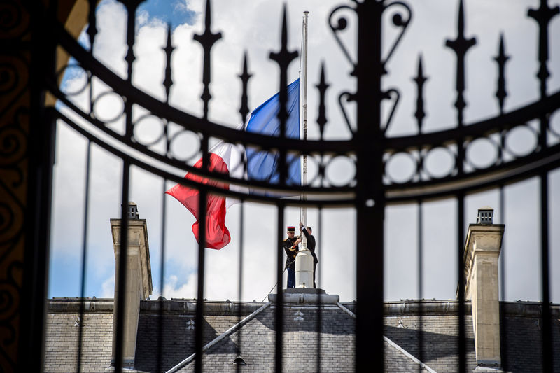 © Reuters. DEUIL NATIONAL DE TROIS JOURS