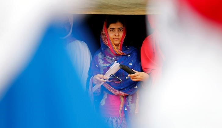 © Reuters. Ativista paquistanesa Malala Yousafzai durante evento na fronteira entre Quênia e Somália