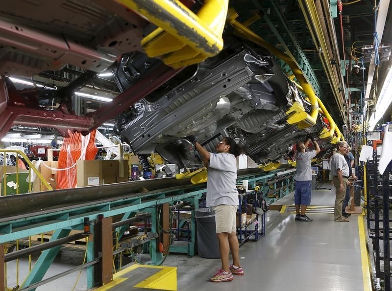 © Reuters. ارتفاع الإنتاج الصناعي الأمريكي في يونيو بدعم من قطاع السيارات