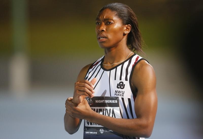 © Reuters. سيمنيا تسجل أفضل زمن هذا العام في سباق 800 متر في موناكو