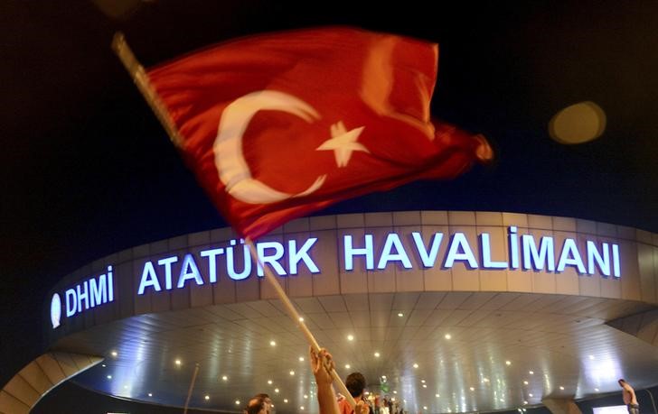 © Reuters. الخطوط الجوية التركية: انتظام حركة الطيران في مطار اسطنبول وتوقع تأخيرات