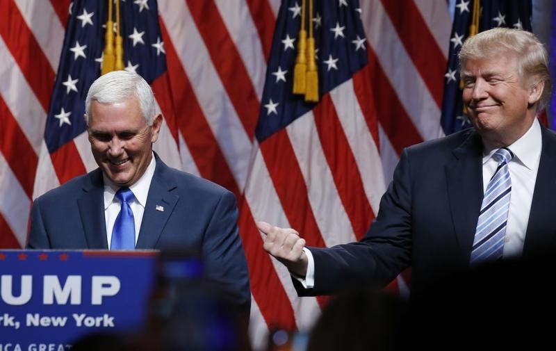 © Reuters. Trump presenta oficialmente a su candidato a vicepresidente: Mike Pence
