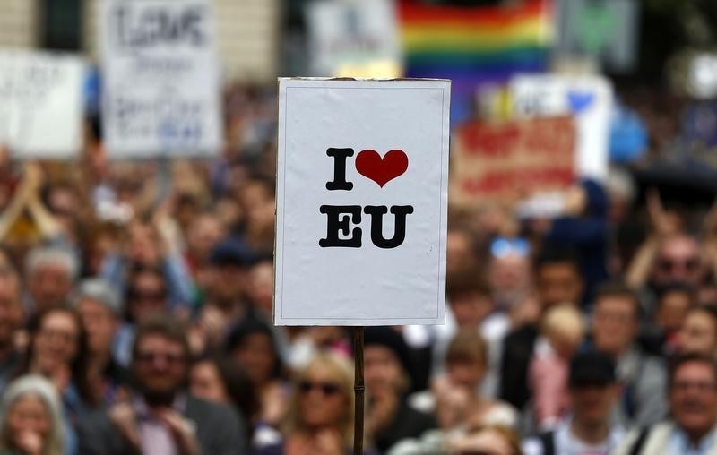 © Reuters. La mayoría de británicos se opone a un segundo referéndum sobre el brexit