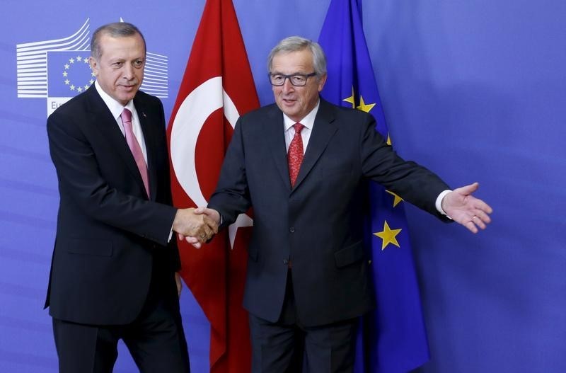 © Reuters. L'UE ENTRE ESPOIR ET CRAINTE APRÈS LE PUTSCH MANQUÉ EN TURQUIE