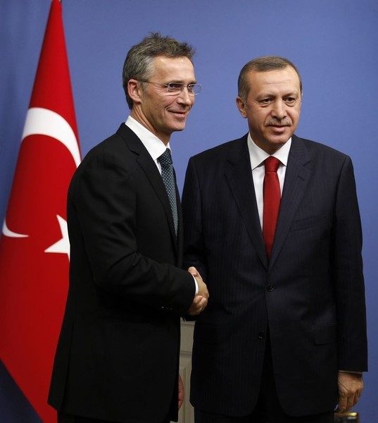 © Reuters. مسؤول تركي: أمين عام حلف الأطلسي يقدم دعمه الكامل للحكومة التركية