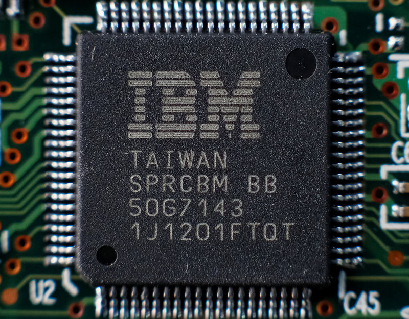 © Reuters. An IBM chip is seen in Kiev