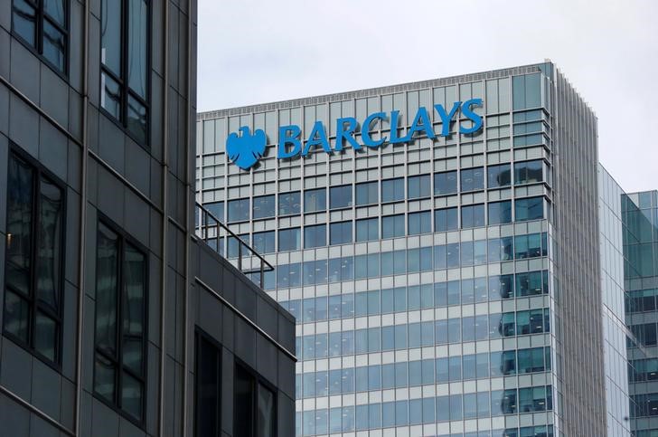 © Reuters. Barclays bank office at Canary Wharf in London