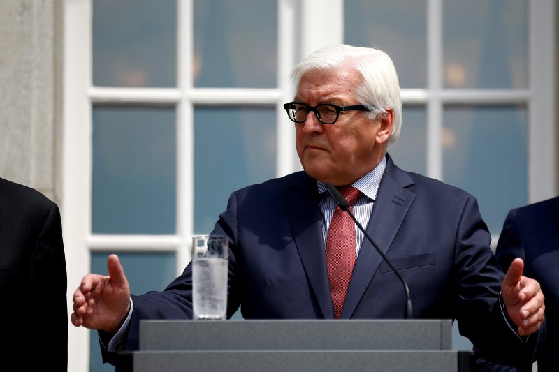 © Reuters. German Foreign Minister Frank-Walter Steinmeier attends a press conference after a foreign minister meeting of the EU founding members in Berlin