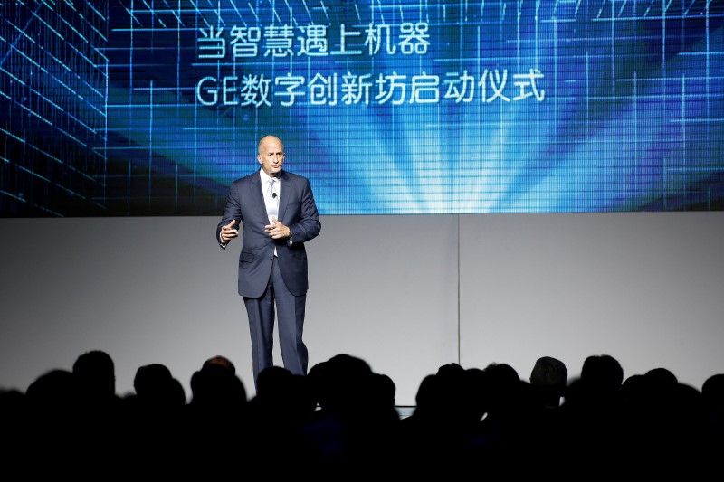 © Reuters. General Electric (GE) Vice Chairman John Rice attends the GE Minds and Machines Summit in Shanghai