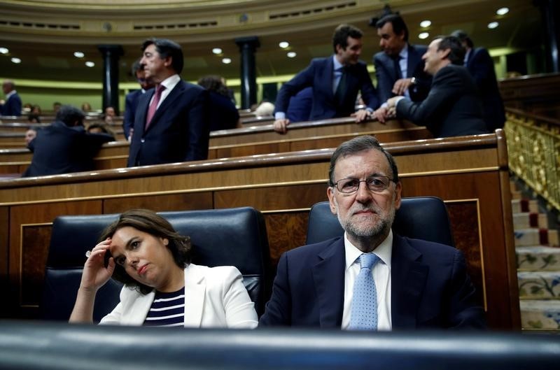 © Reuters. Ciudadanos amenaza con votar en contra de Rajoy si pacta con nacionalistas