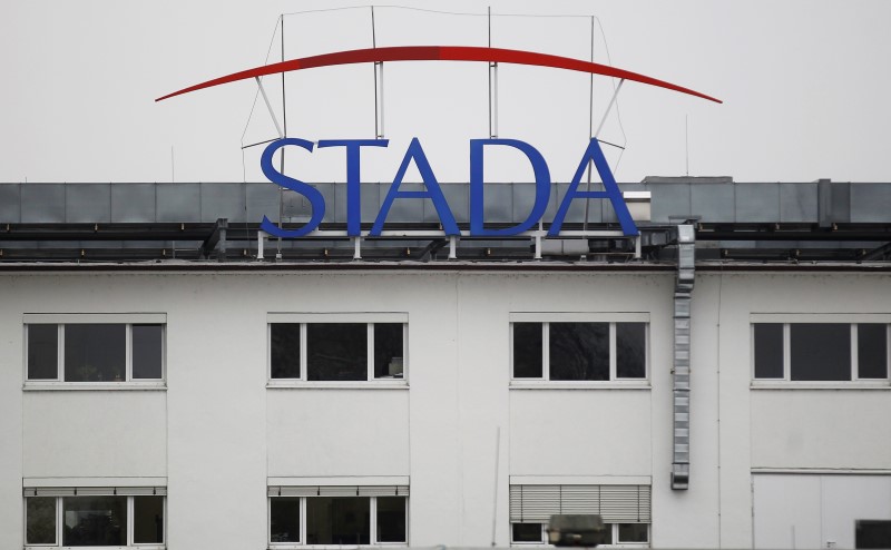 © Reuters. Logo of the pharmaceutical company Stada Arzneimittel AG is pictured at its headquarters in Bad Vilbel