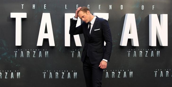 © Reuters. Ator Alexander Skarsgård durante pré-estreia do filme "A Lenda de Tarzan" em Londres