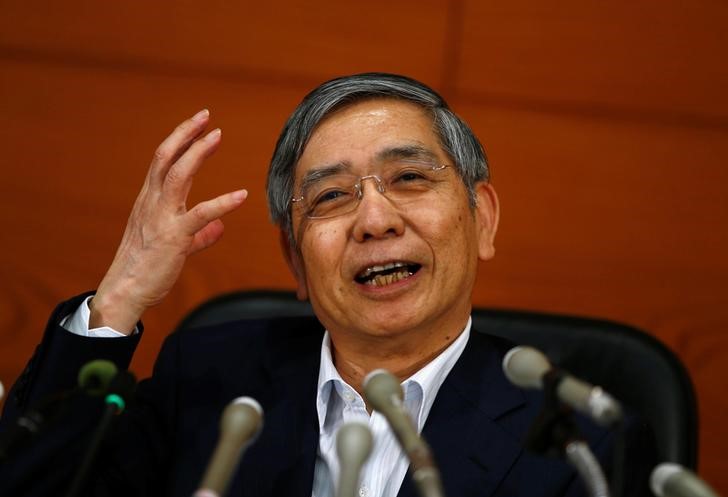 © Reuters. Bank of Japan (BOJ) Governor Haruhiko Kuroda attends a news conference in Tokyo