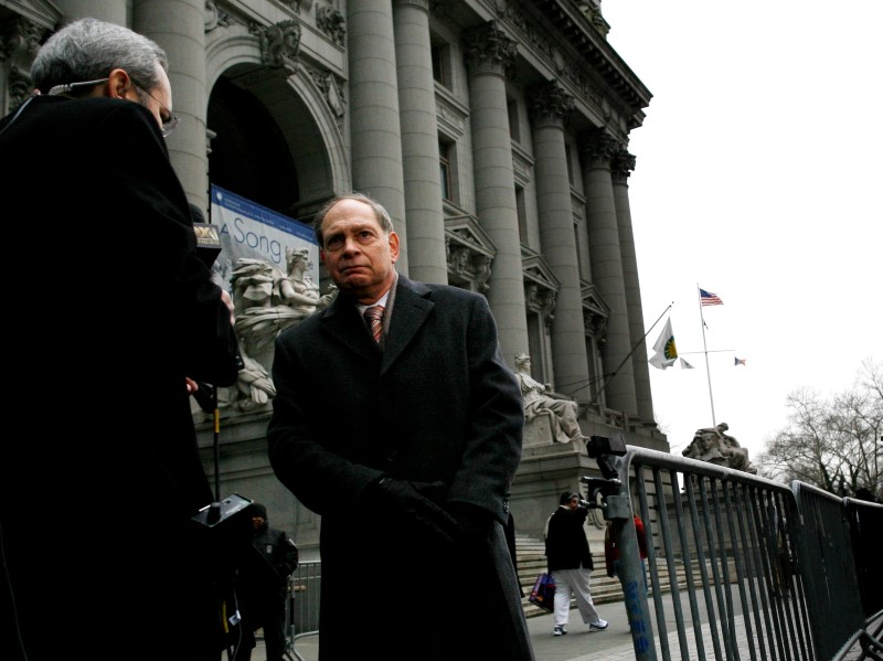 © Reuters. Irving Picard. the bankruptcy trustee in the Bernard Madoff case, speaks to the press outside the U.S. Bankruptcy Court in New York