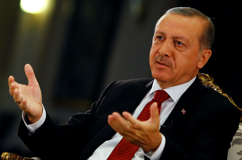 © Reuters. إردوغان يقول تركيا منفتحة على الاستثمار بعد الانقلاب الفاشل