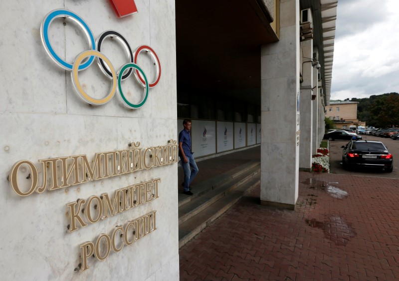 © Reuters. El COI no prohibirá la participación de Rusia en los Juegos de Río