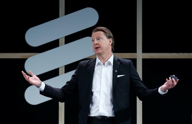 © Reuters. Ericsson's President & CEO Hans Vestberg attends a news conference during the Mobile World Congress in Barcelona