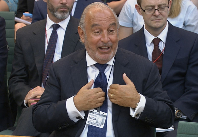 © Reuters. Retailer Philip Green speaks before Parliament's business select committee on the collapse of British Home Stores which he used to own, in London